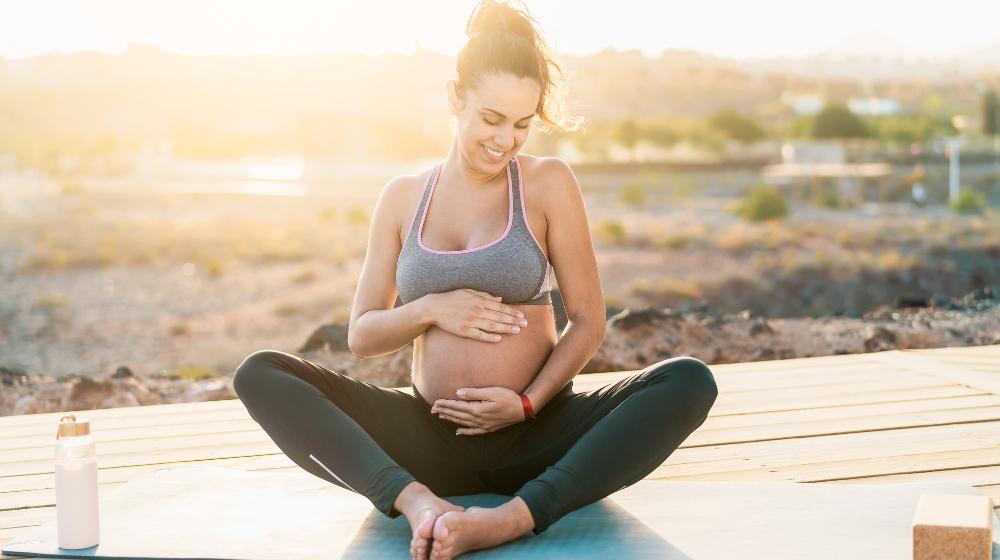 Beneficiile yoga pentru gravide