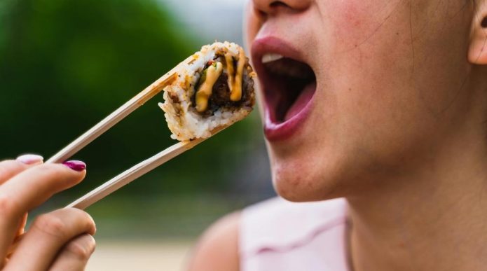 Pot mânca sushi femeile gravide?